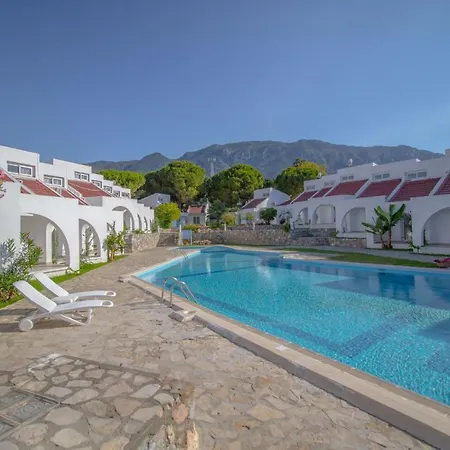 Club Lapethos Bungalow