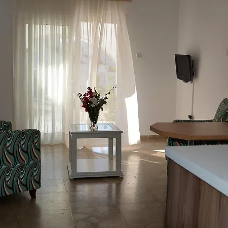 Club Lapethos Bungalow