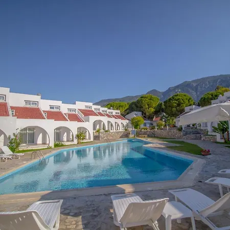 Club Lapethos Bungalow