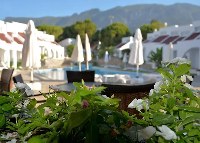 Hotel Club Lapethos Bungalow 3*