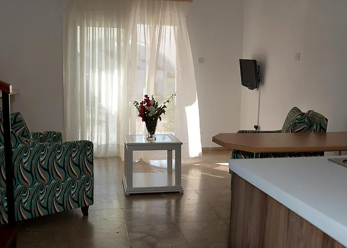 Club Lapethos Bungalow