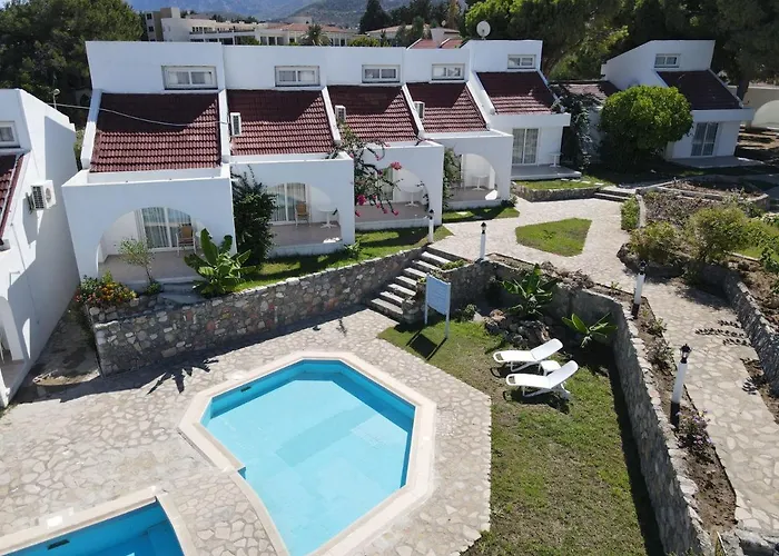 Club Lapethos Bungalow Hotel Kyrenia (Northern Cyprus)